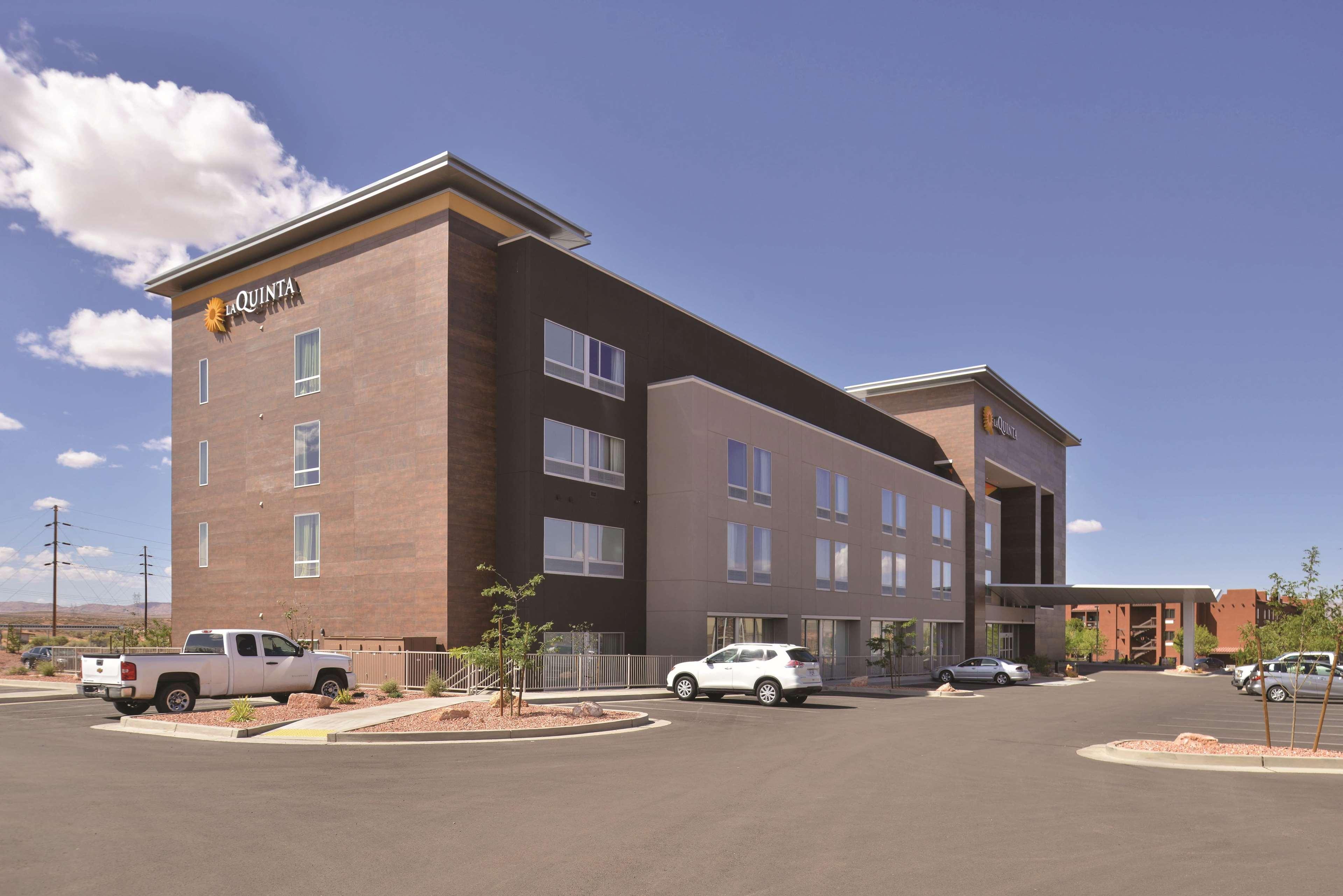 La Quinta By Wyndham Page At Lake Powell Exterior photo